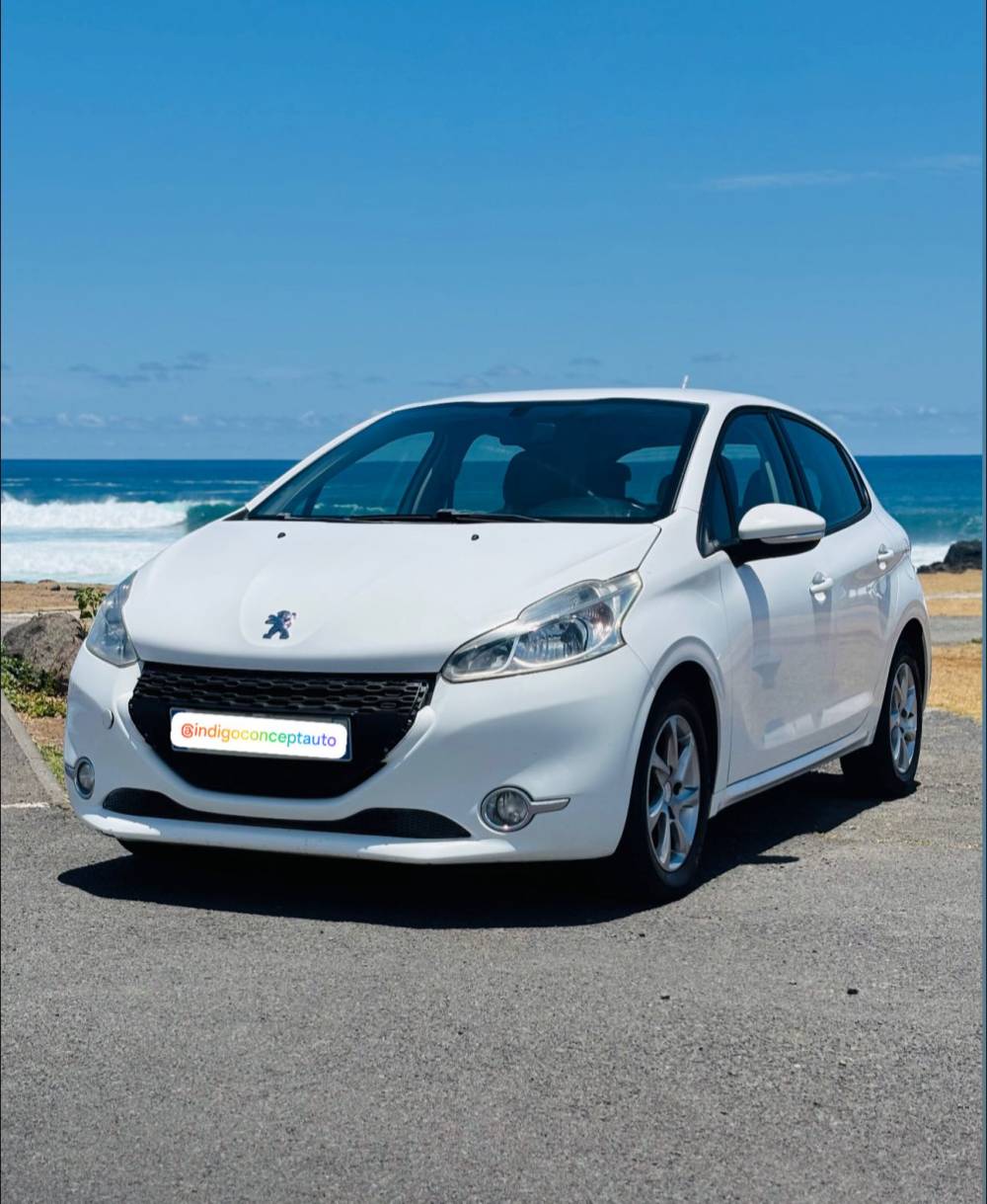 Peugeot 208 1.4 HDi FAP Allure 5p
